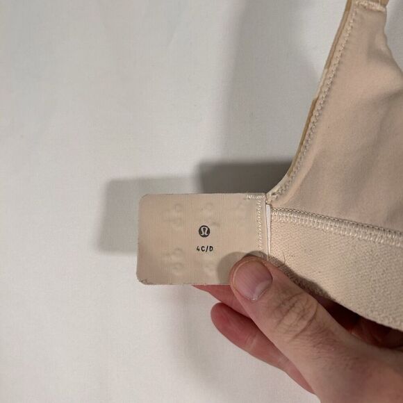 Lululemon Sports Bra Women's 4 C D Brown Camo Strappy Hook Eye Elastic band - Picture 6 of 7